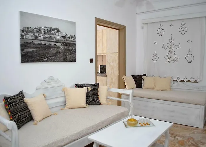 Grandma's Elegant In Naxos Town Apartamento *
