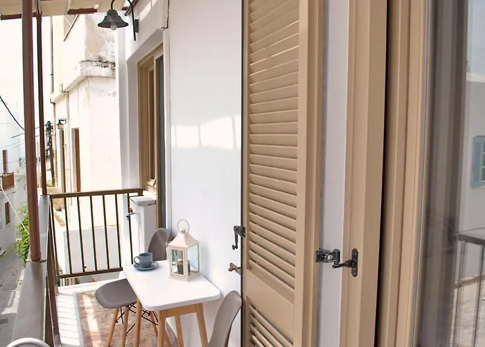 Grandma's Elegant In Naxos Town *